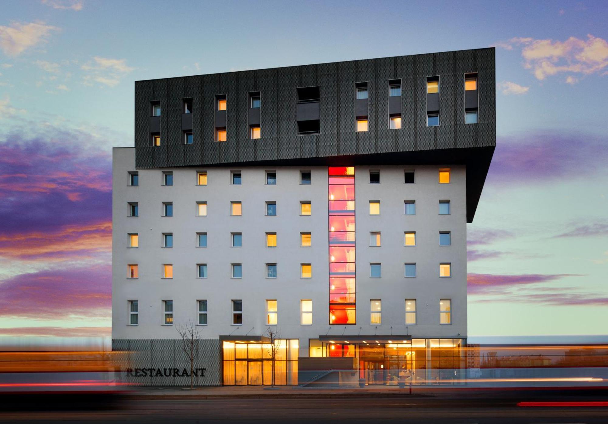 Comfort Hotel Olomouc Centre Buitenkant foto