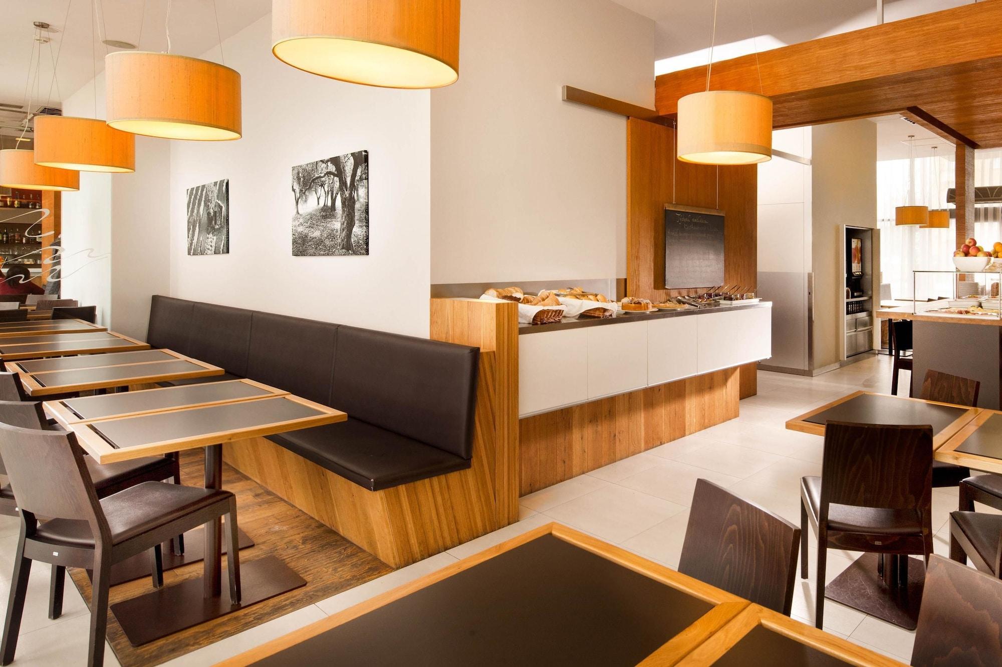 Comfort Hotel Olomouc Centre Buitenkant foto